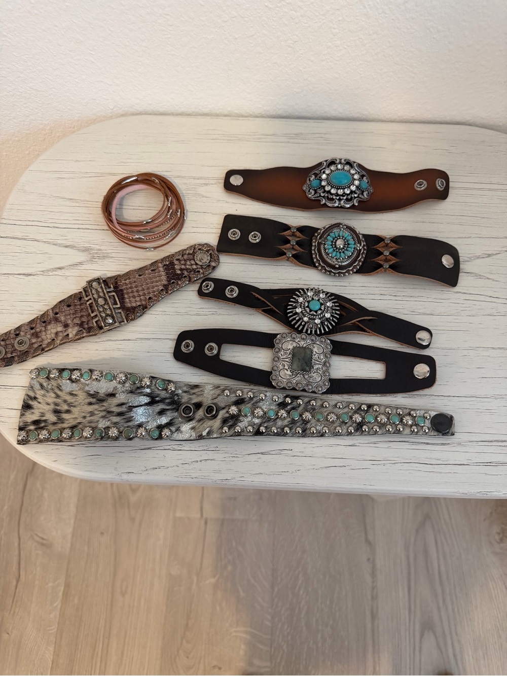 Women’s Turquoise Concho Leather Bracelet - Unbranded